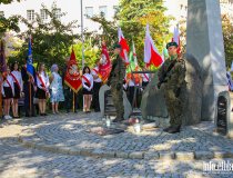 Poczet sztandarowy na uroczystościach miejskich